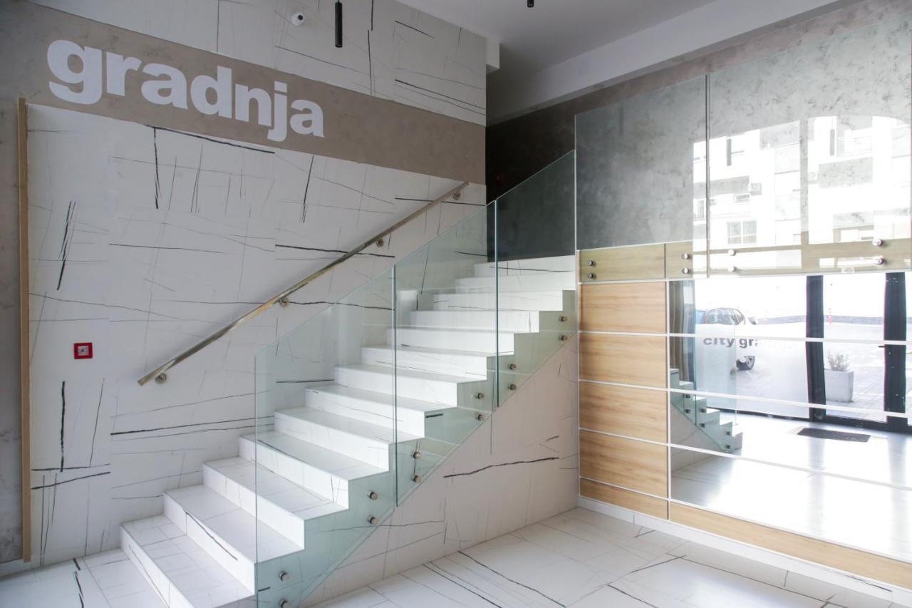 Supernova City Center - Free Private Parking Novi Sad Exterior photo