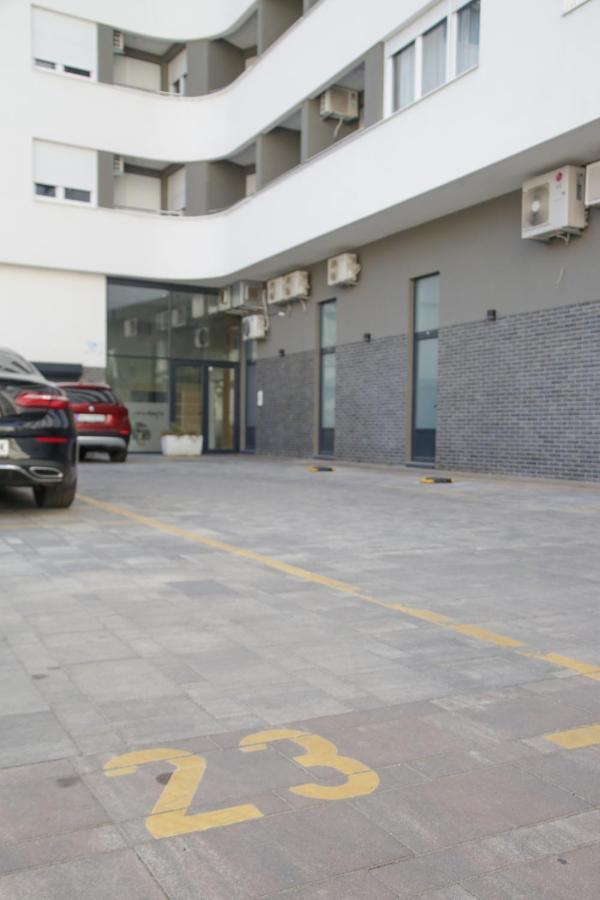 Supernova City Center - Free Private Parking Novi Sad Exterior photo